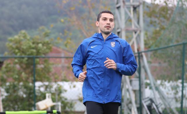 1649958031396081332.jpg 斯坦丘.jpg