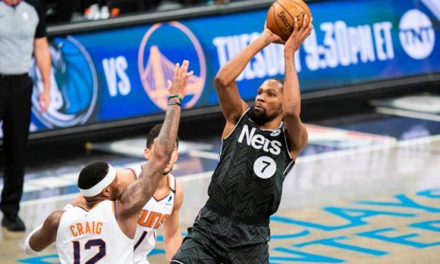 开云体育-复出之战21中12砍33分 杜兰特替补出场火力依旧